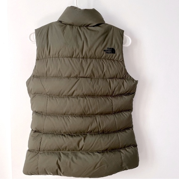 The North Face Nuptse 700 Down Stowaway Puffer Vest - Picture 2 of 16
